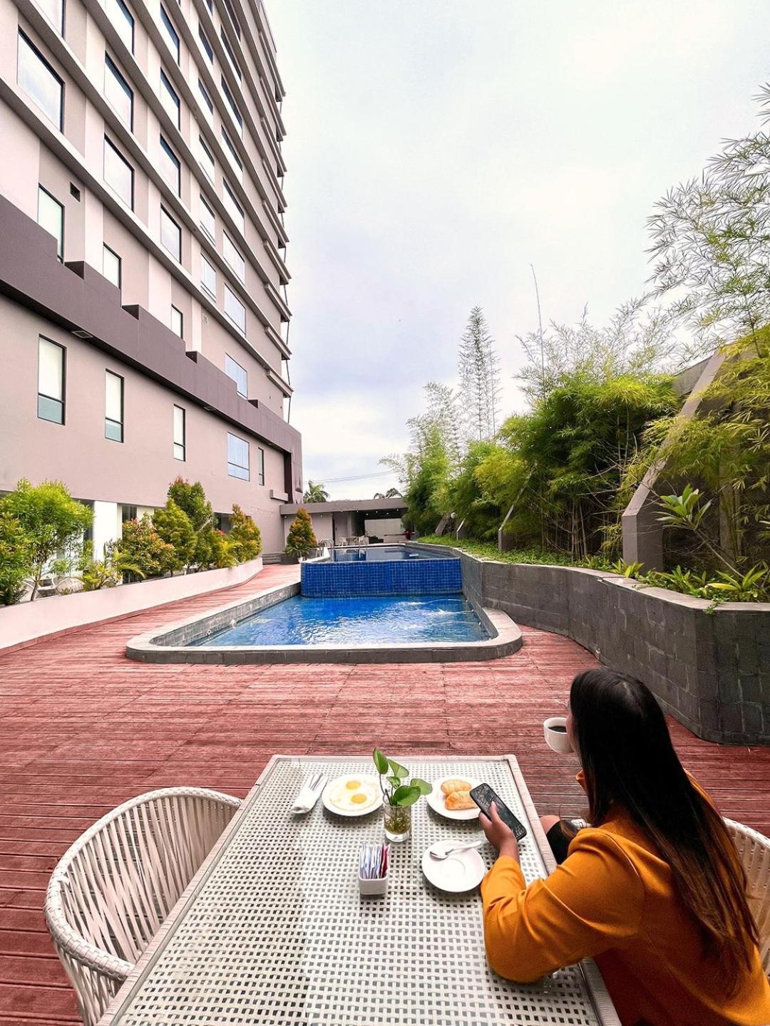 Hotel Suni Abepura Jayapura Exterior foto